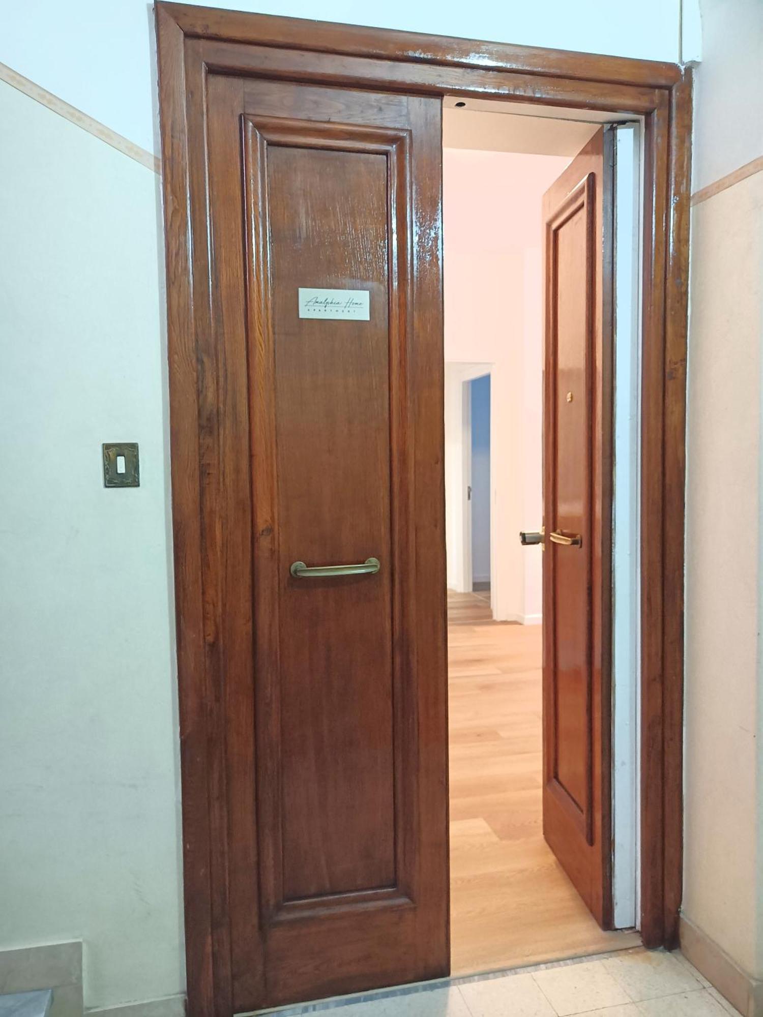 Amalphia Home 萨莱诺 外观 照片